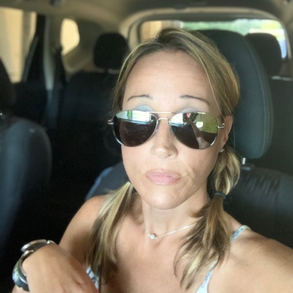 Meet your Posher, Layla - Picture 13 of 16